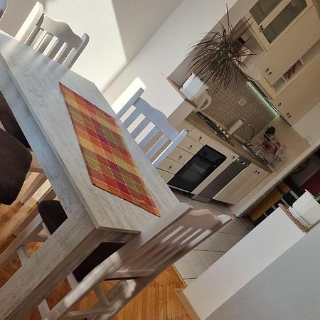 Risto Apartment Skopje Eksteriør billede