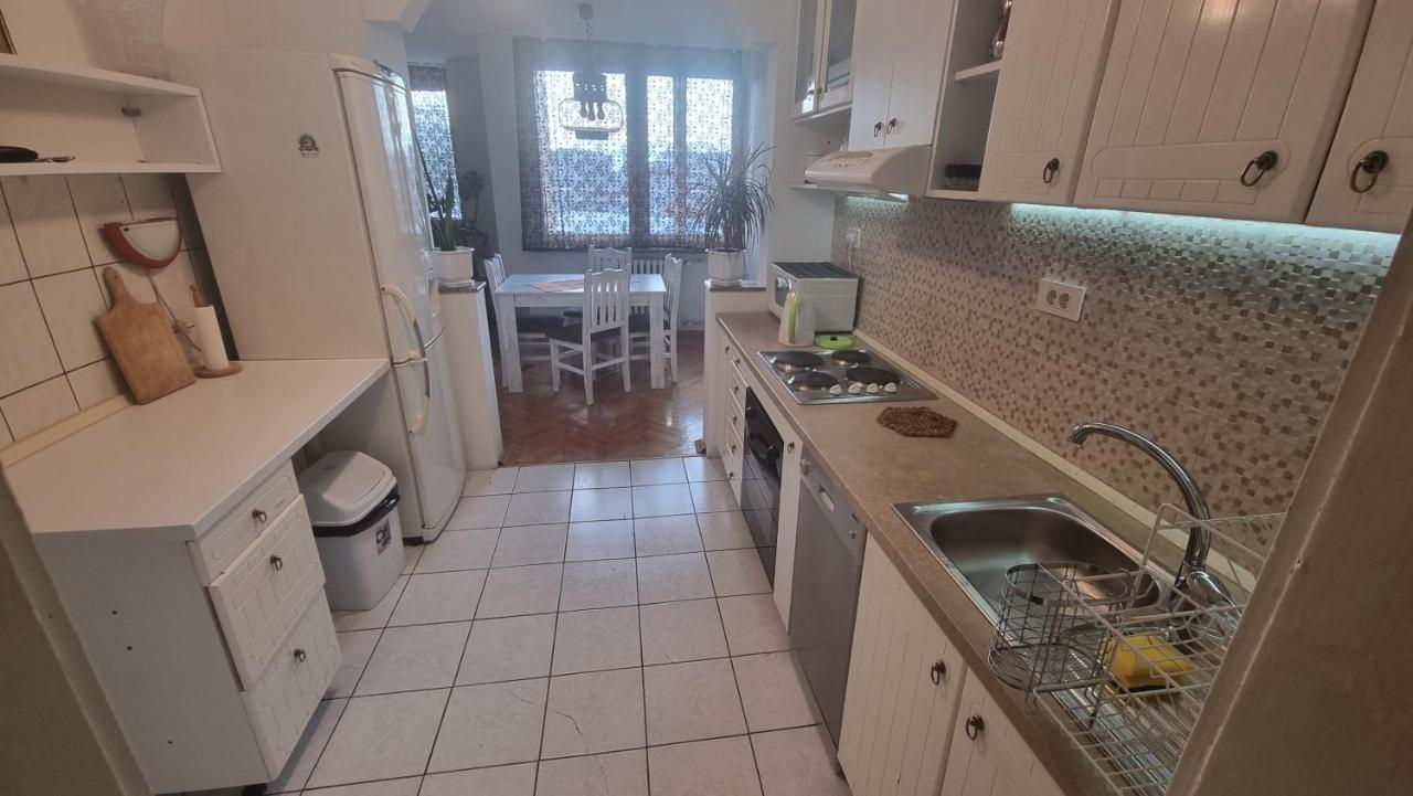 Risto Apartment Skopje Eksteriør billede