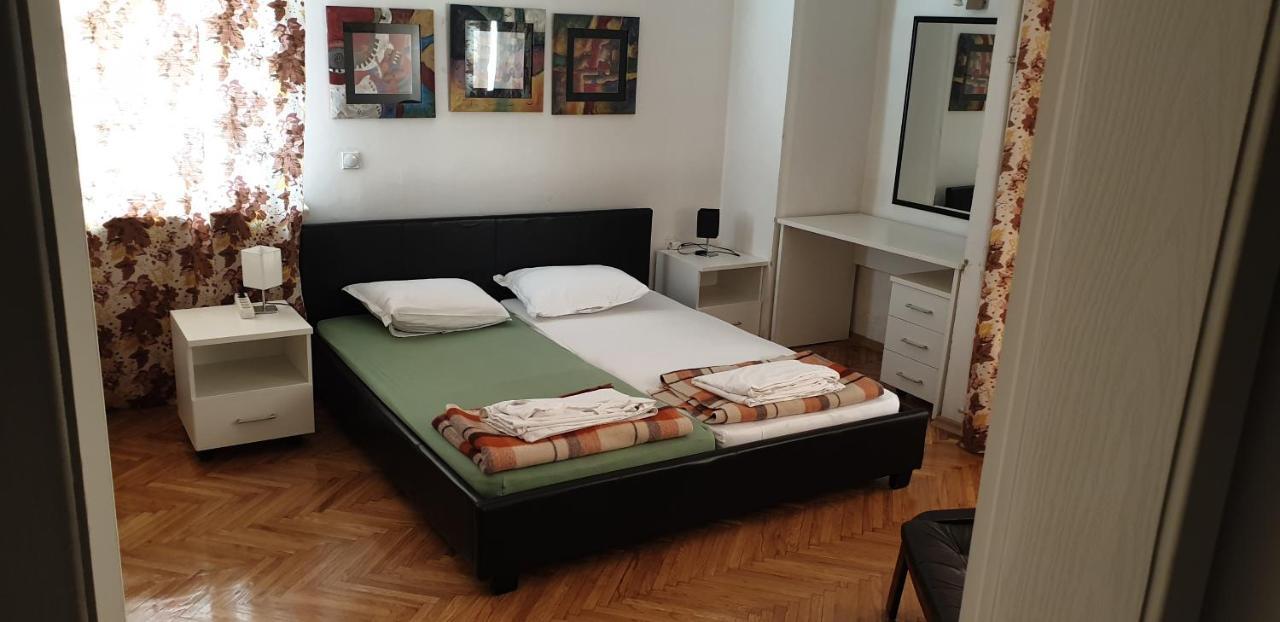 Risto Apartment Skopje Eksteriør billede